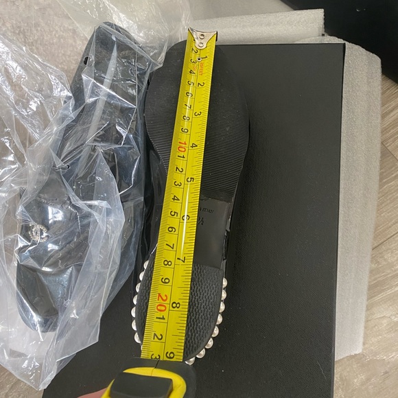 Chanel Patent Pearl Loafers Size 35.5 - Picture 11 of 11